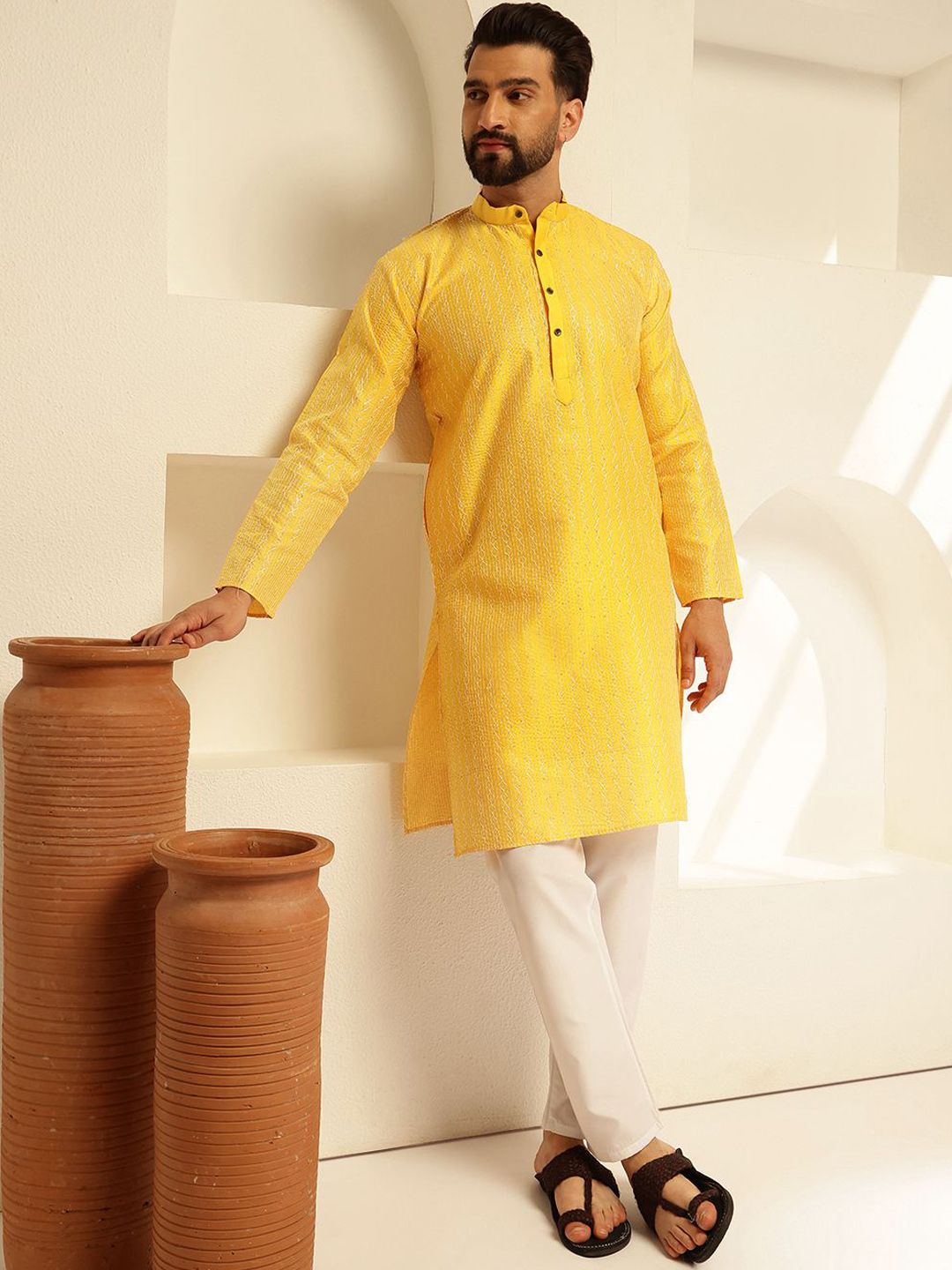 SOJANYA Geometric Embroidered Sequinned Straight Kurta