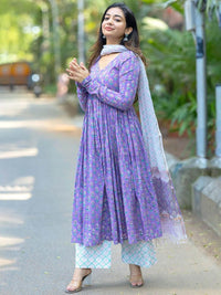 Kalini Wanita Bercetak Kurta Bercetak Dengan Seluar & Dupatta