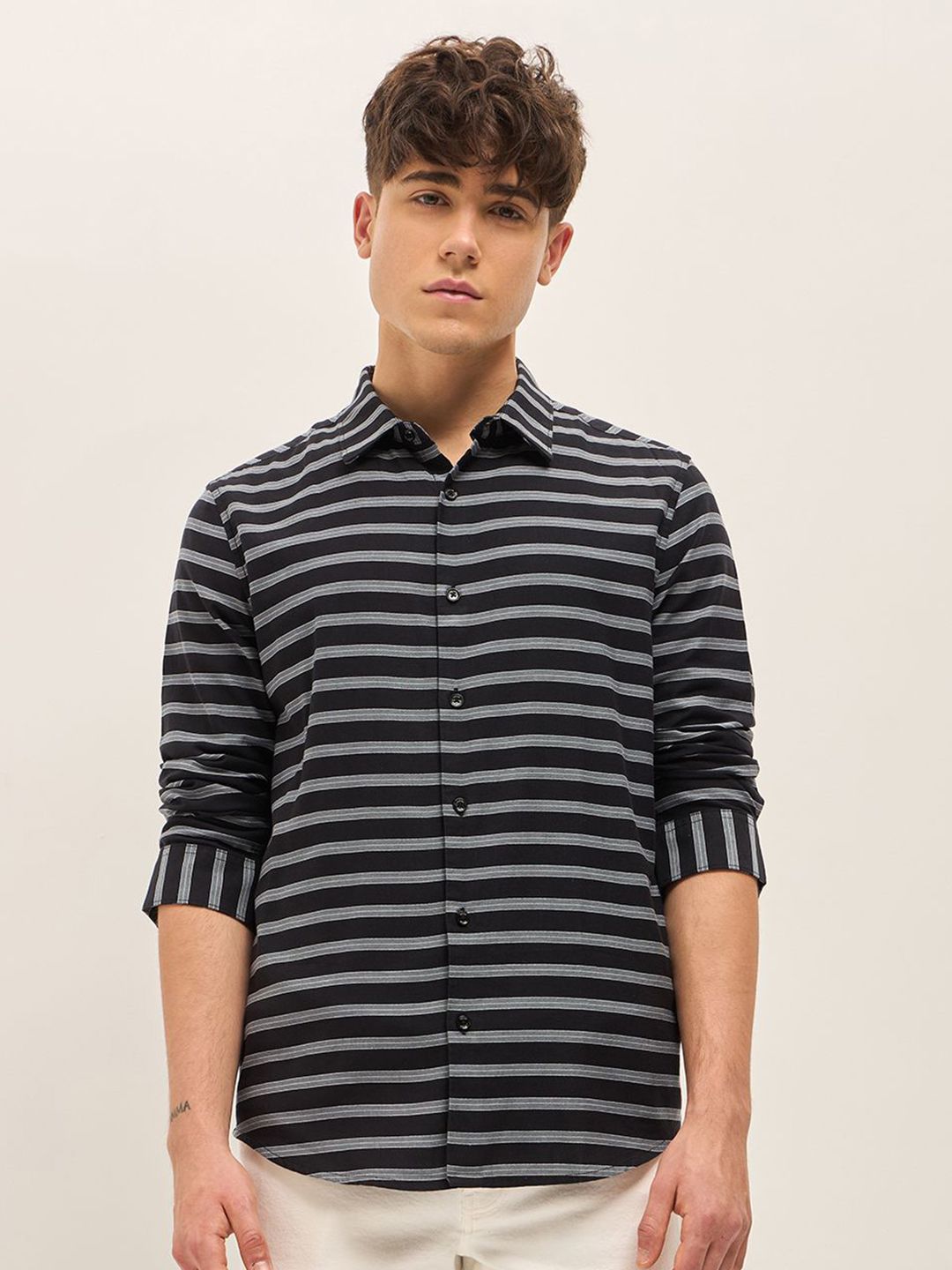 THE BEAR HOUSE Men Spread Collar Horizontal Striped Cotton Slim Fit Casual Shirt