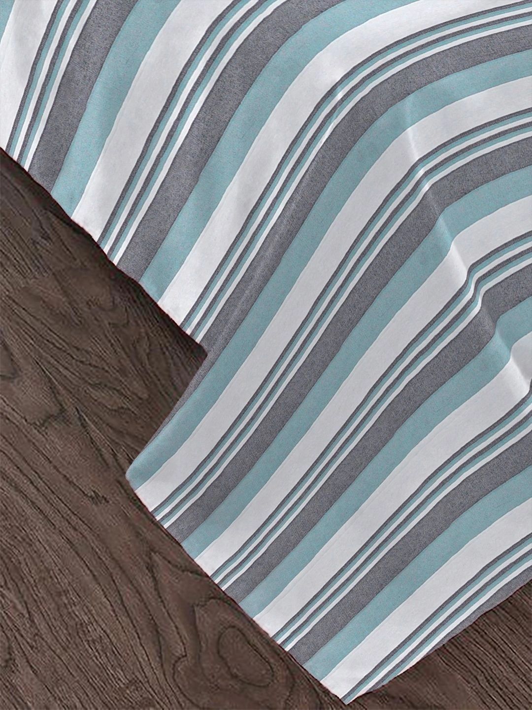 Myntra Elegant Homes Green Striped Pure Cotton Double Bedcover With 2 Pillow Cover