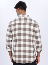 Eszett Men Buffalo Checked Spread Collar Baju Kasual
