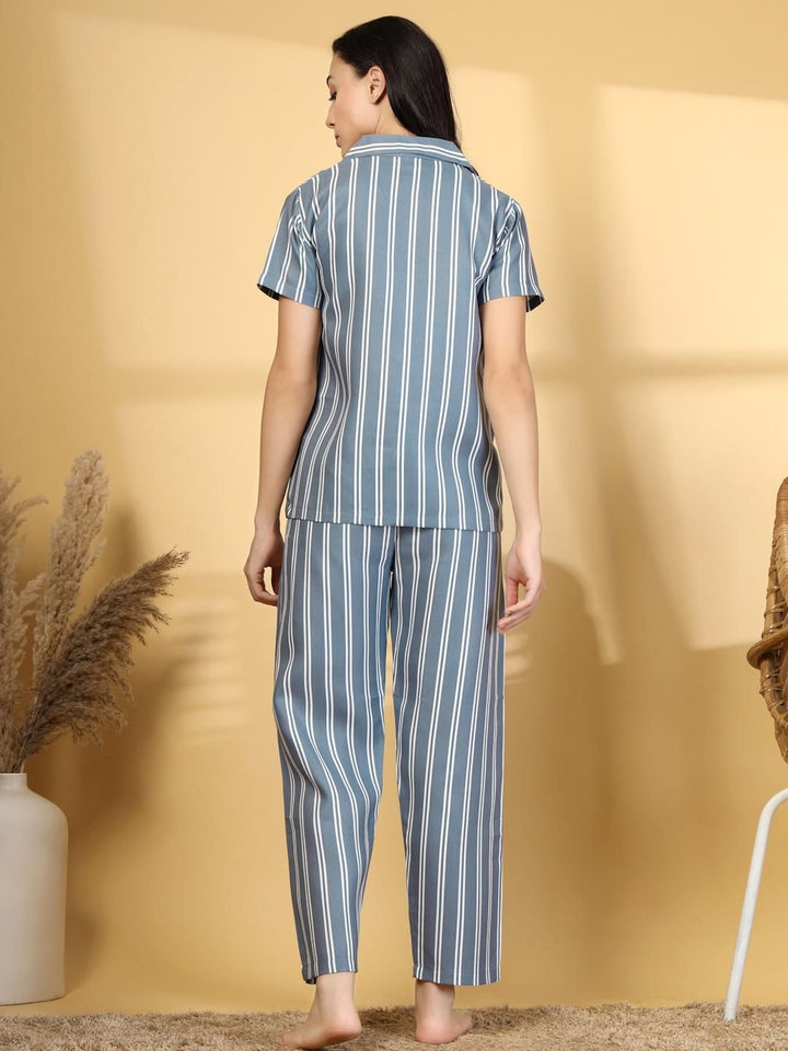 Klotthe Wanita Kelabu Dan Putih Bercetak Lapel Bercetak Lengan Pendek Malam