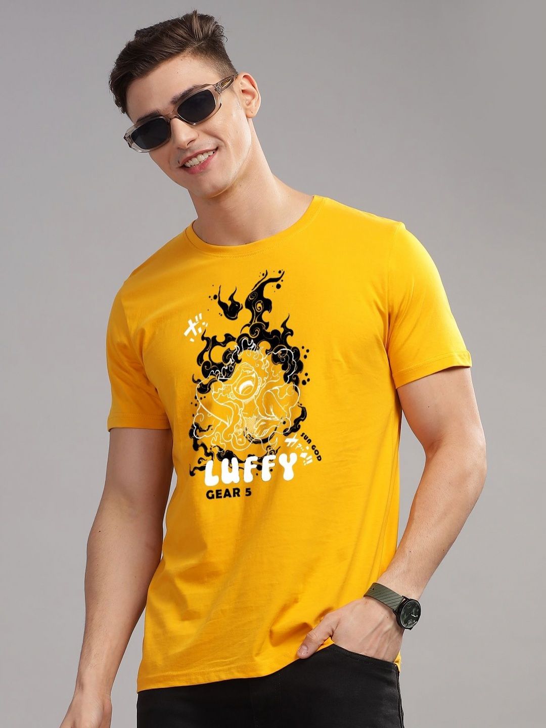 ADRO Men Printed Applique T-shirt
