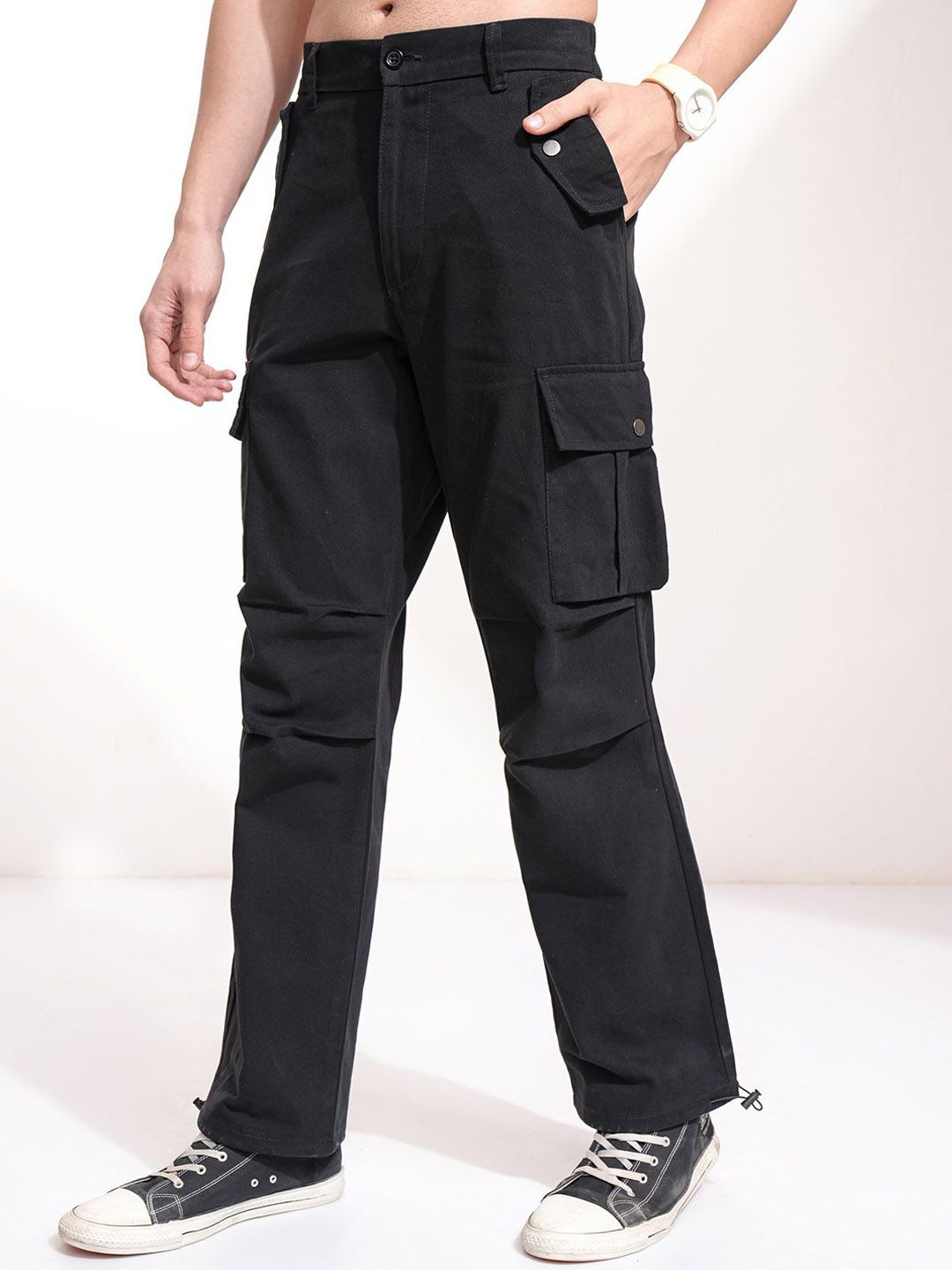 HIGHLANDER Men Straight Fit Cargos Trousers