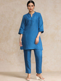 Varanga Women Mandarin Collar Flared Sleeve Kurta With Trouser