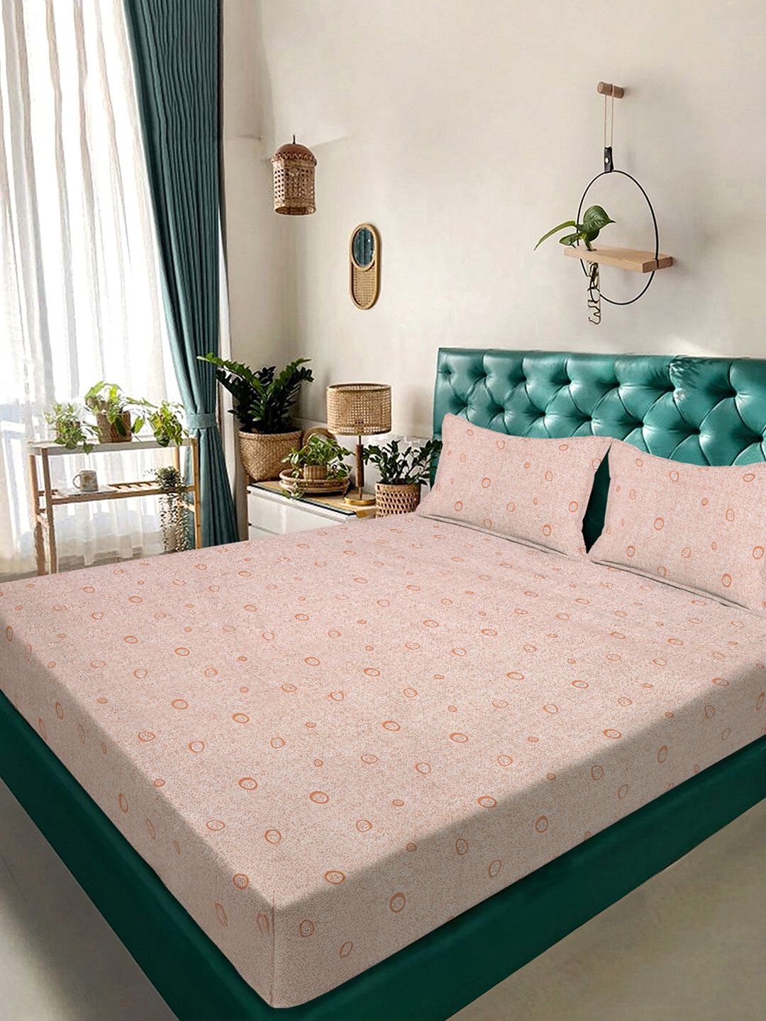 KLOTTHE Orange & Beige 300 TC Cotton Blend Fitted King Bedsheet with 2 Pillow Covers