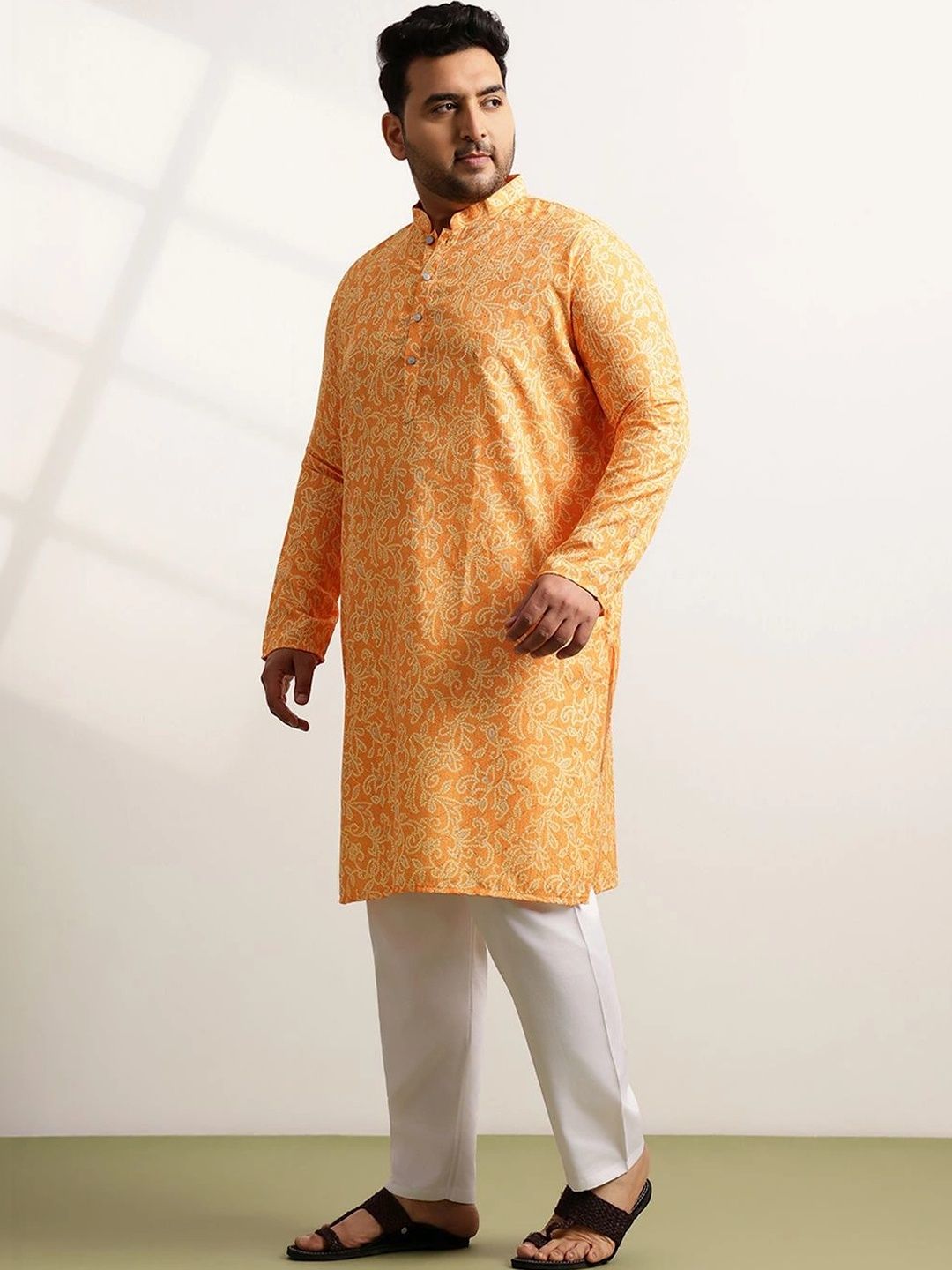 SOJANYA PLUS Men Ethnic Motifs Printed Regular Kurta with Pyjamas