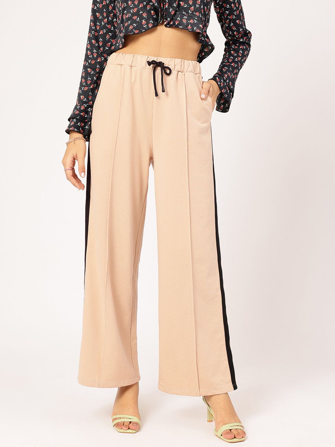 DressBerry Women Street Smart Side Stripes Pleated Flared Trousers