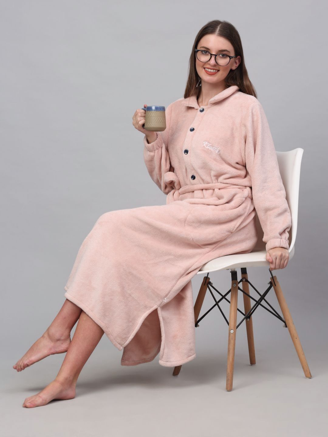 KLOTTHE Pink Long Sleeve Woollen Bath Robe With Belt