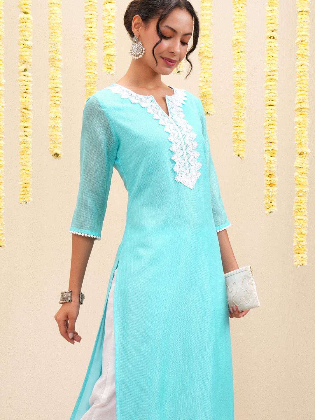 Vishudh Floral Embroidered Notch Neck Straight Kurta
