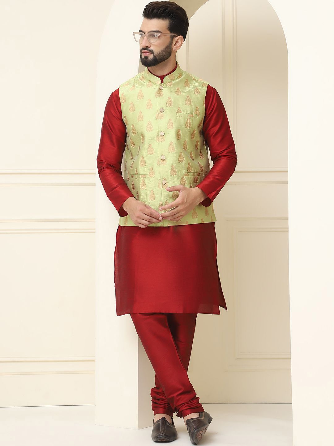 SOJANYA Mandarin Collar Kurta With Churidar & Nehru jacket