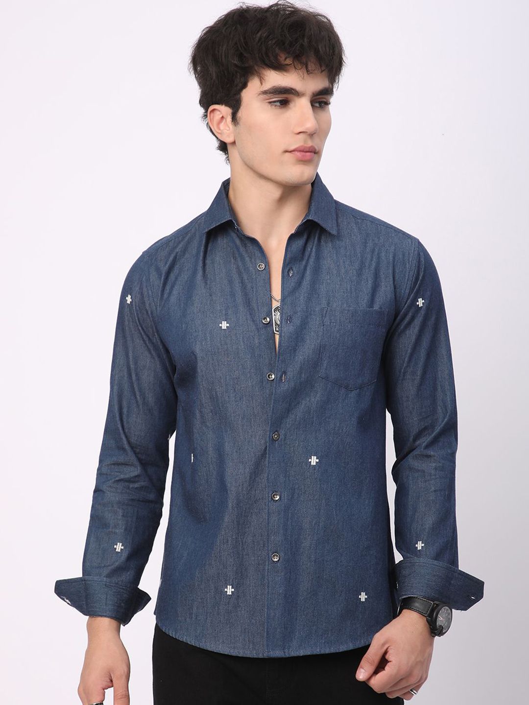 VASTRADO Men Classic Spread Collar Solid Cotton Slim Fit Casual Shirt