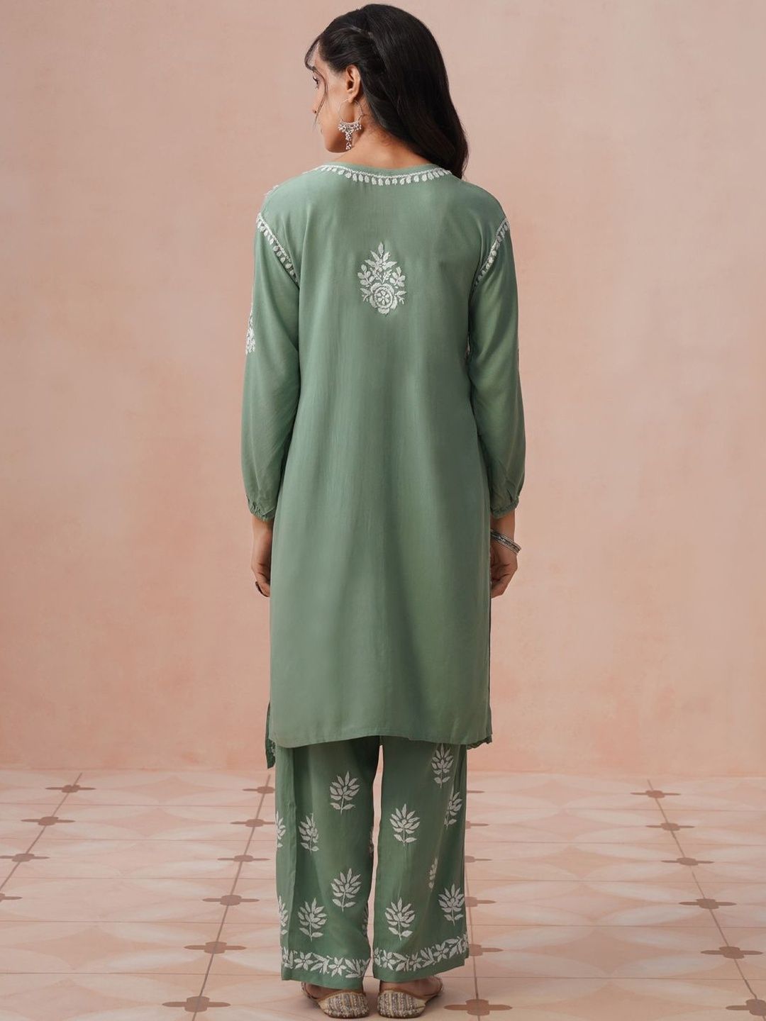 House of Chikankari Women Regular Chikankari Kurta with Trousers