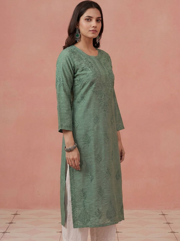 Rumah Wanita Chikankari Motif Etnik Sulam Benang Kerja Kurta Sutera Chanderi