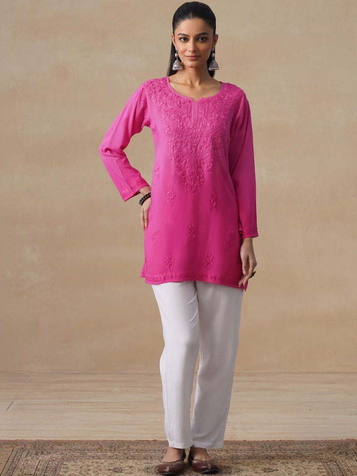 House of Chikankari Floral Viscose Rayon Straight Knee Length Kurta