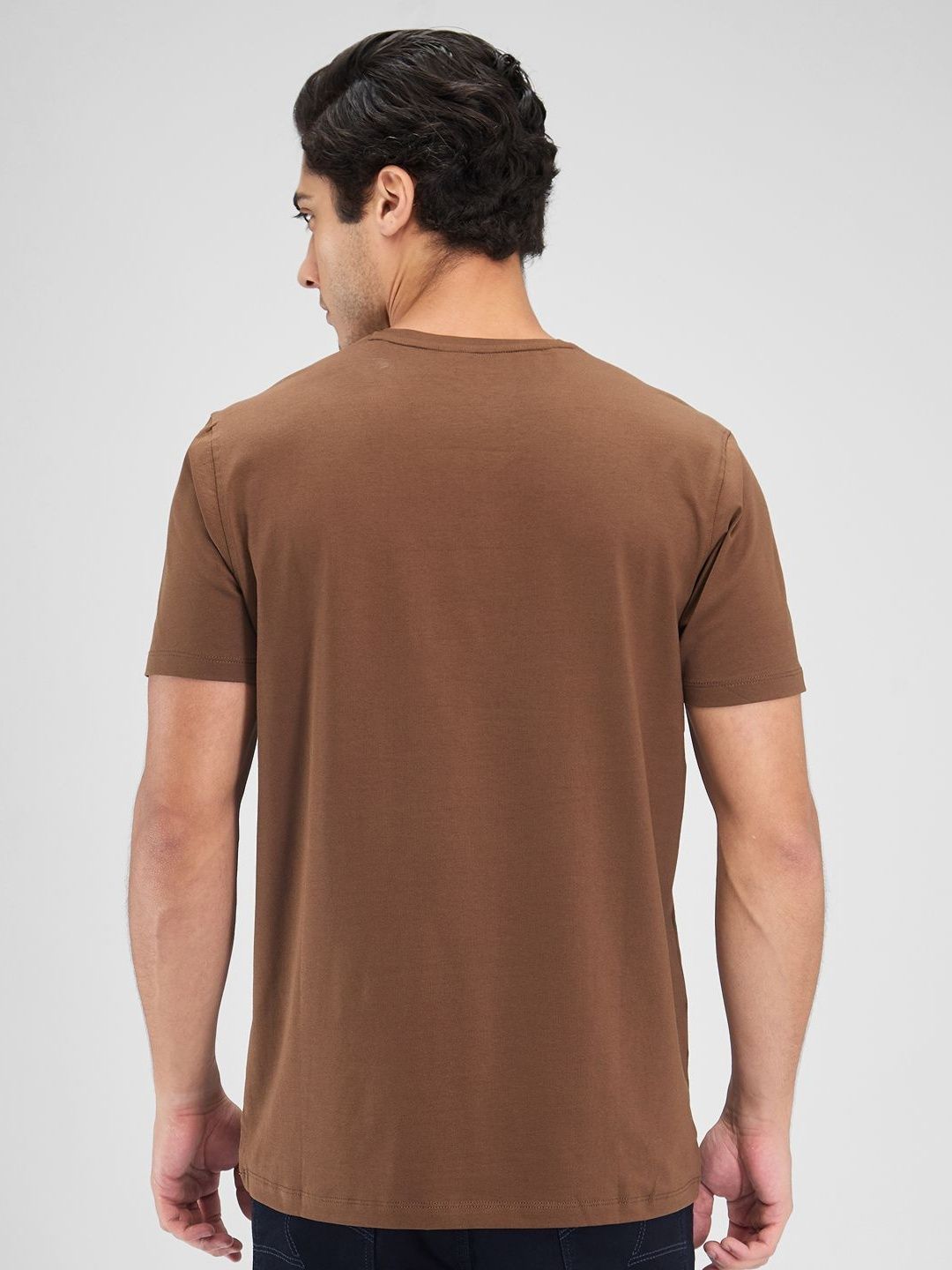 SPYKAR Men V-Neck Raw Edge Slim Fit T-shirt
