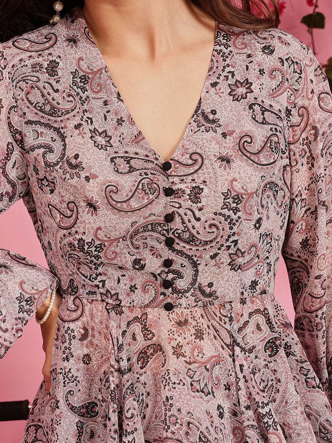Quiero Meher Bercetak atas V-Neck dengan Palazzos Co-Ords