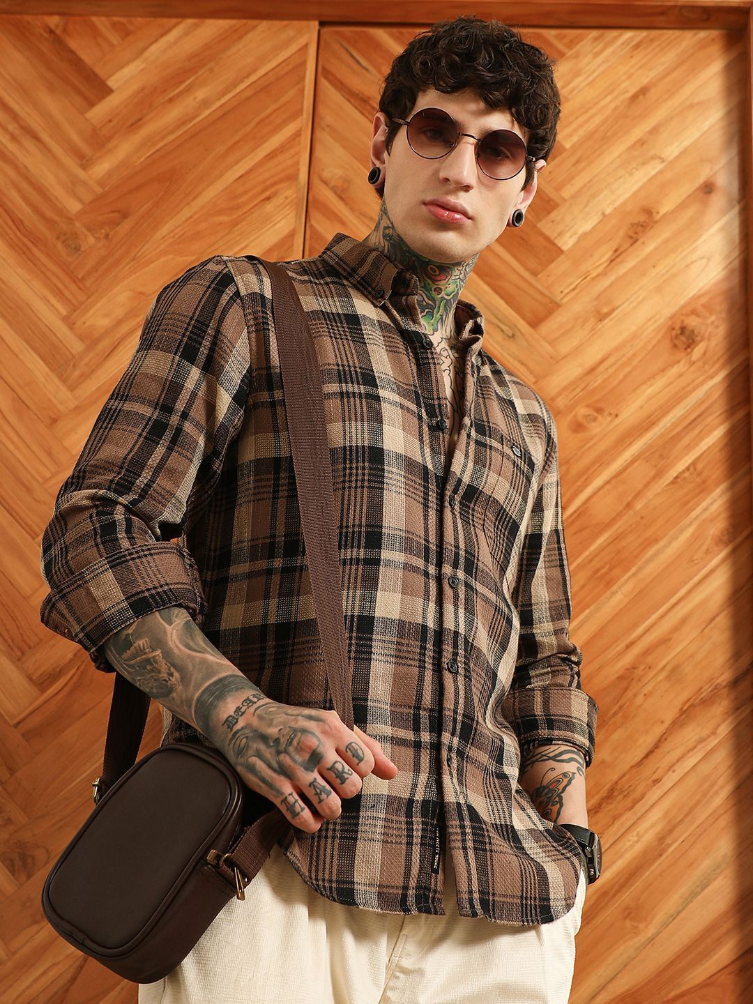 Campus Sutra Men Comfort Fit Checked Button-Down Collar Cotton Casual Shirt