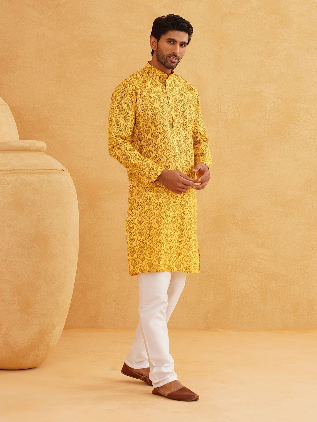 SOJANYA Ethnic Motifs Printed Band Collar Kurta With Pyjama