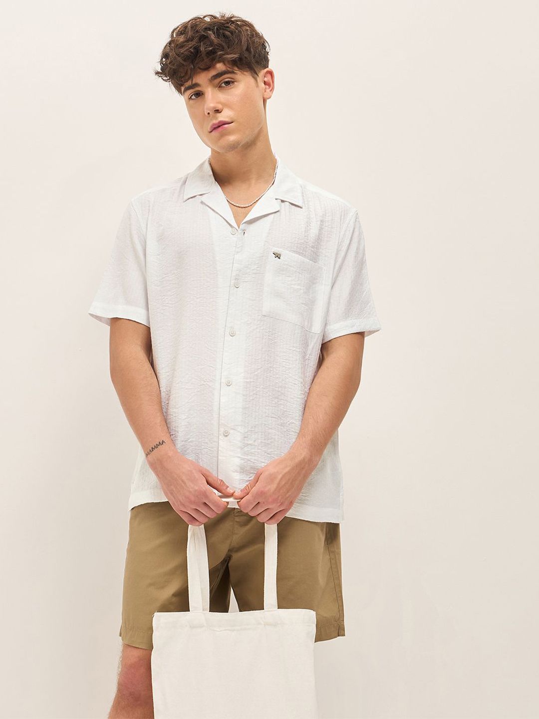 THE BEAR HOUSE Men Cuban Collar Solid Nylon Casual Shirt