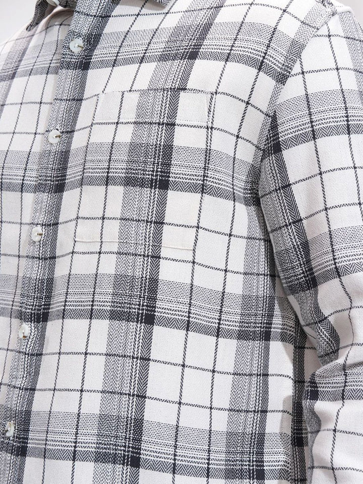 HIGHLANDER Men Opaque Checked Casual Shirt