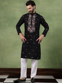 SOJANYA Men Geometric Embroidered Kurta