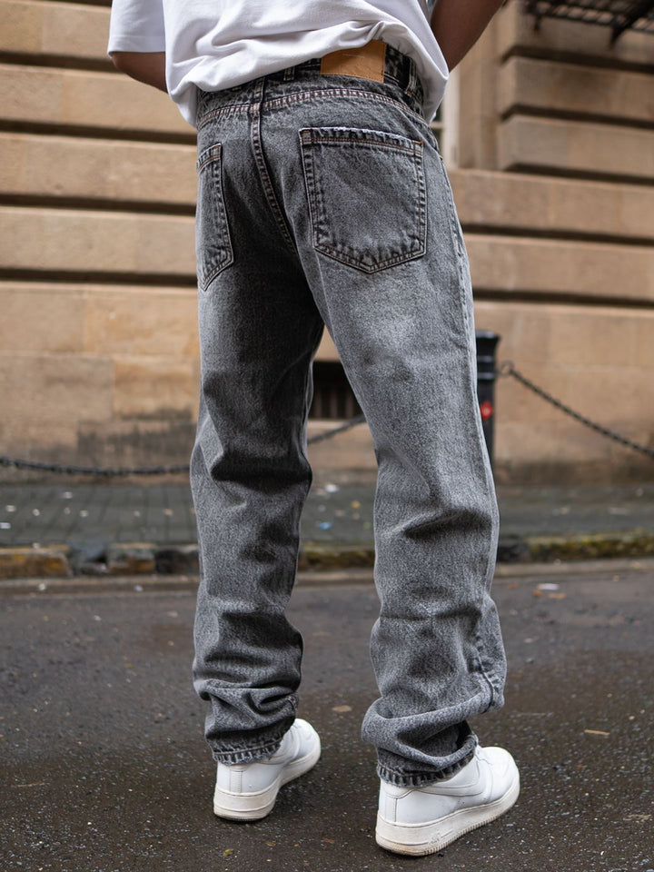 Powerlook Men Relaxed Fit Mildly Distressed Heavy Fade Jeans