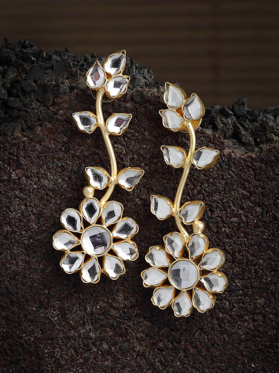 Anting-anting Jatuh Bunga Bersalut Emas Anouk