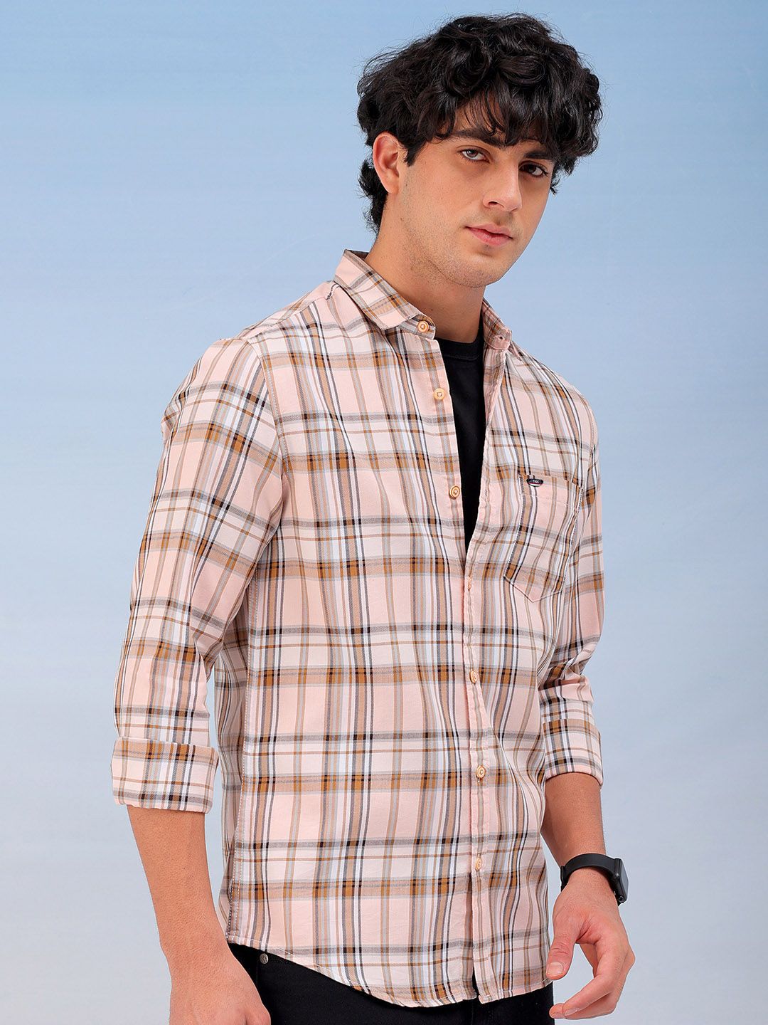 The Indian Garage Co Men Spread Collar Checked Cotton Slim Fit Casual Shirt