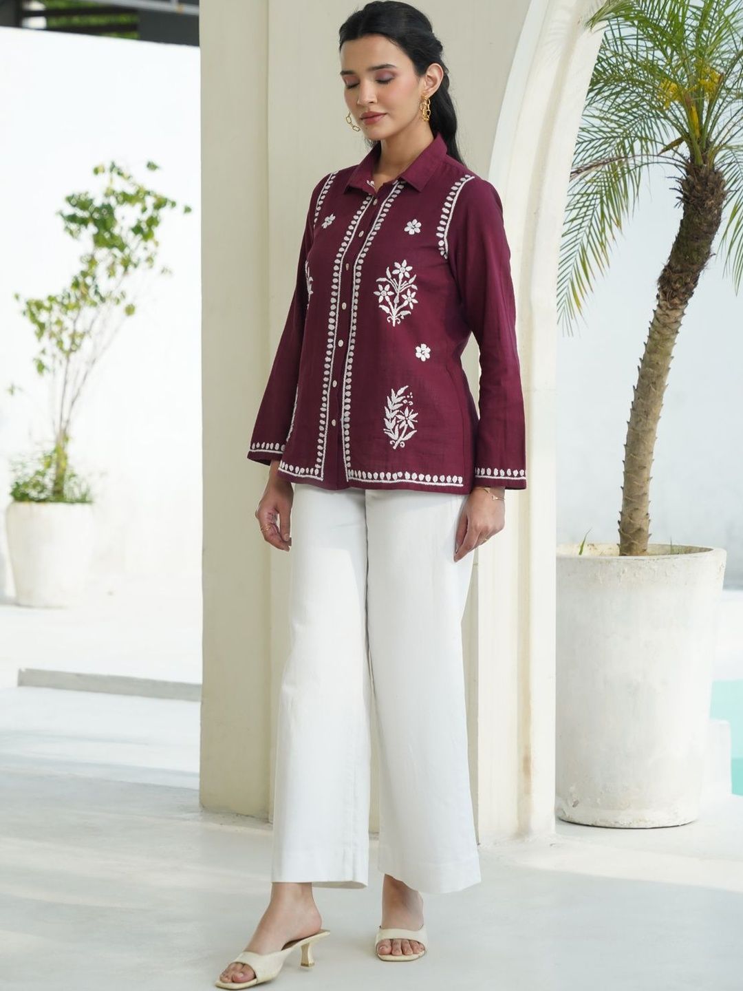 House of Chikankari Women Straight Floral Printed Casual Shirt