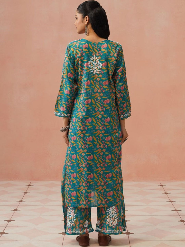 Rumah Wanita Chikankari Bercetak Kurta Chikankari Biasa dengan Seluar