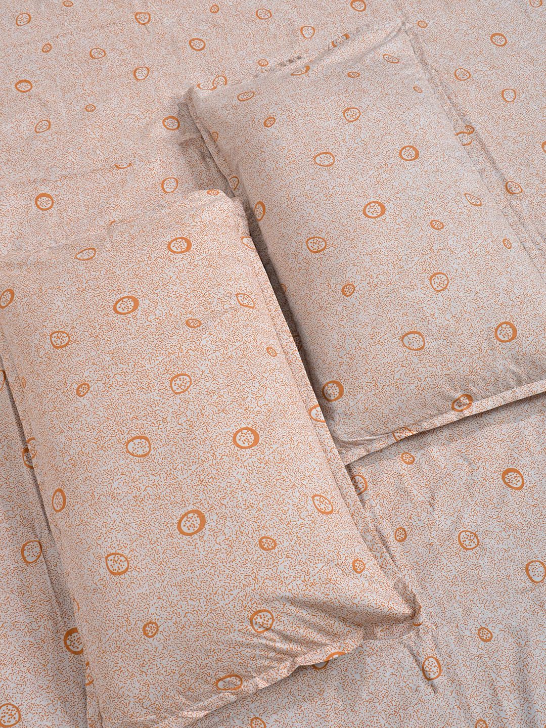 KLOTTHE Orange & Beige 300 TC Cotton Blend Fitted King Bedsheet with 2 Pillow Covers