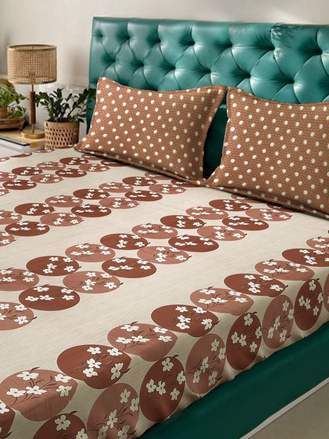 Myntra Elegant Homes Coklat & Putih Kapas Bunga 400 TC Set Cadar King 2.50 m x 2.25 m
