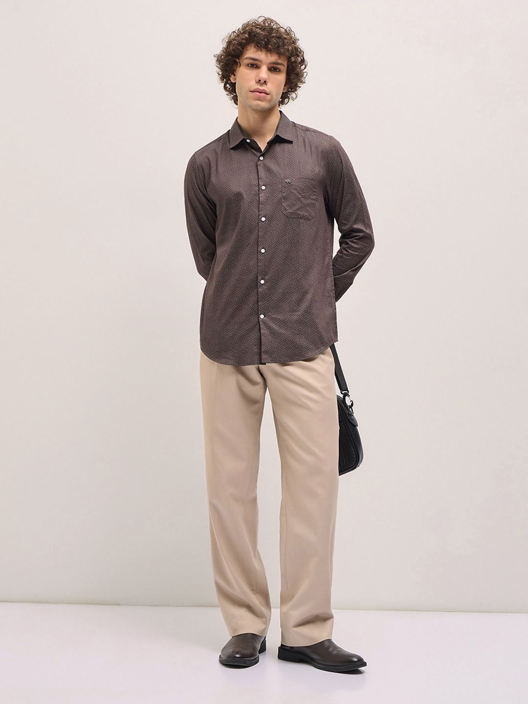 THE BEAR HOUSE Men Spread Collar Geometric Printed Cotton Tailored Fit Formal Shirt