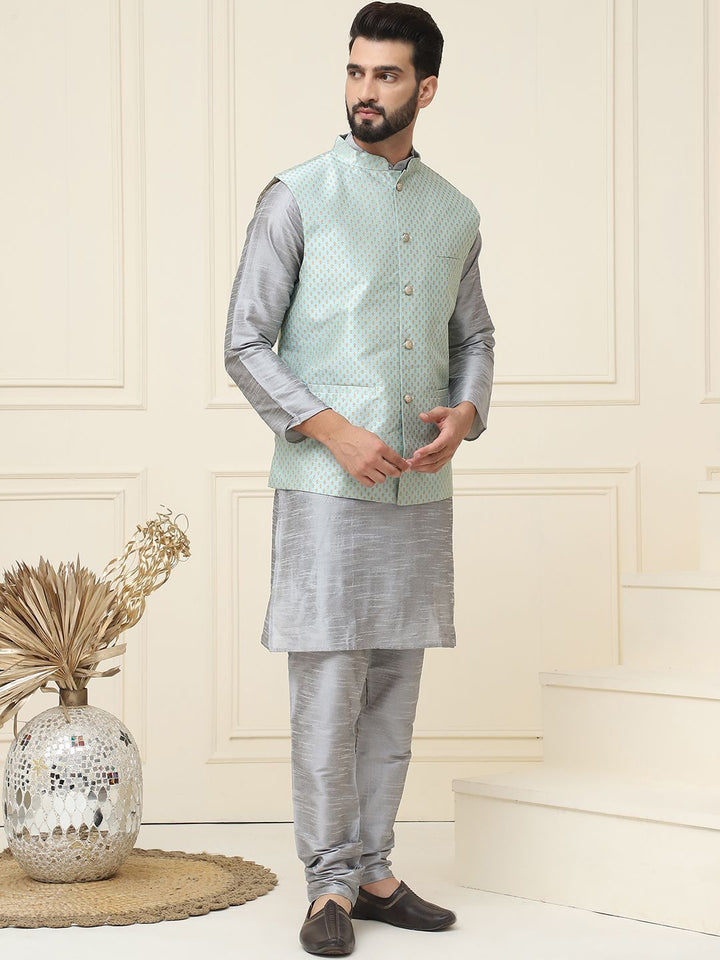 SOJANYA Mandarin Collar Silk Cotton Straight Kurta dengan jaket Churidar & Nehru