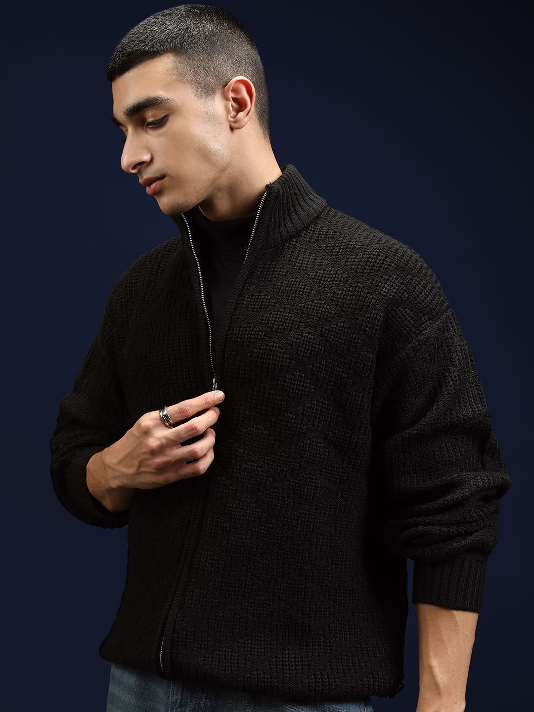 HIGHLANDER Men Cable Knit with Zip Detail Detail