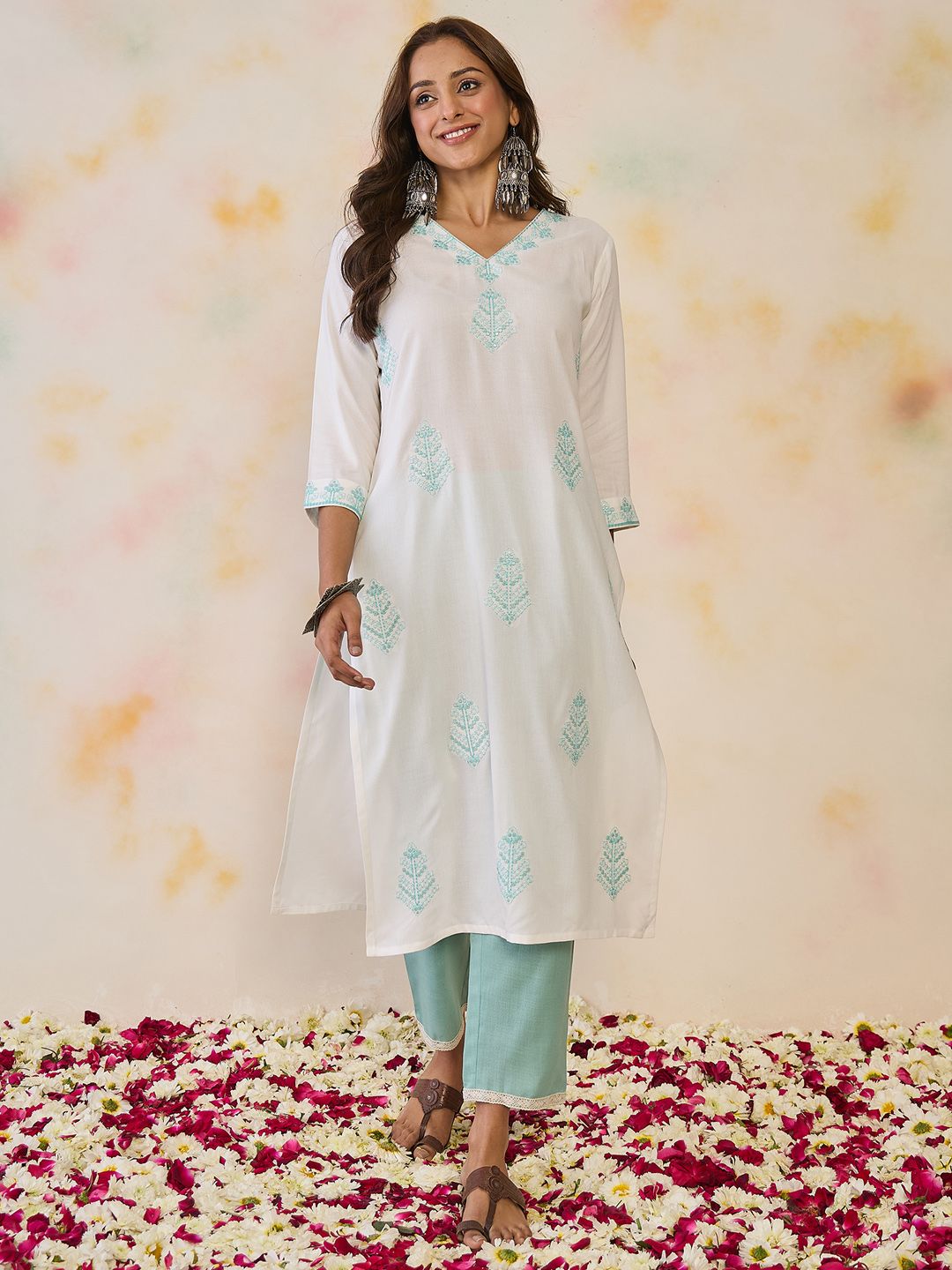 Indo Era Women Ethnic Motifs Embroidered Sequinned Floral Kurta