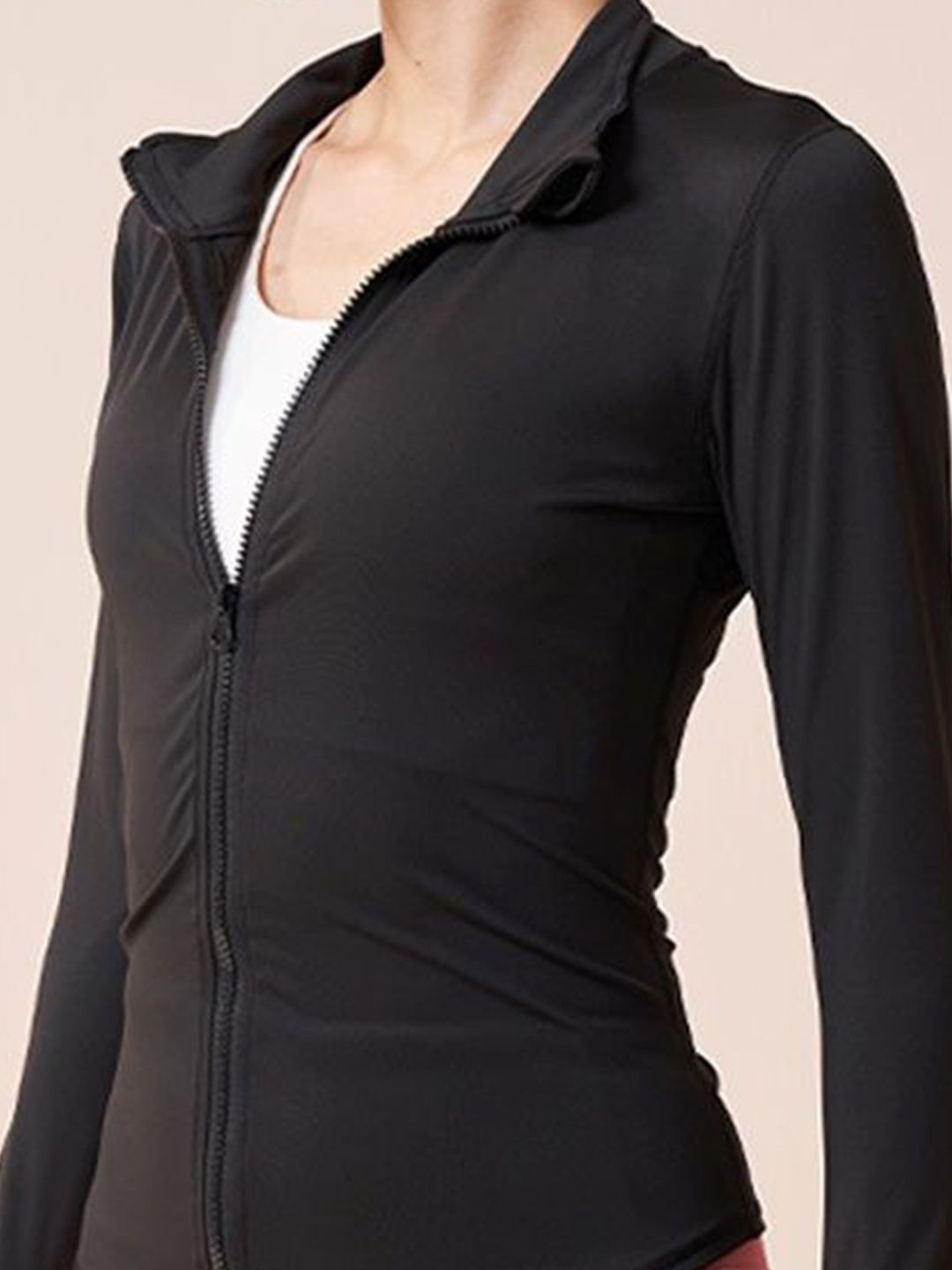 HRX by Hrithik Roshan Women Solid Yoga Sporty Jacket