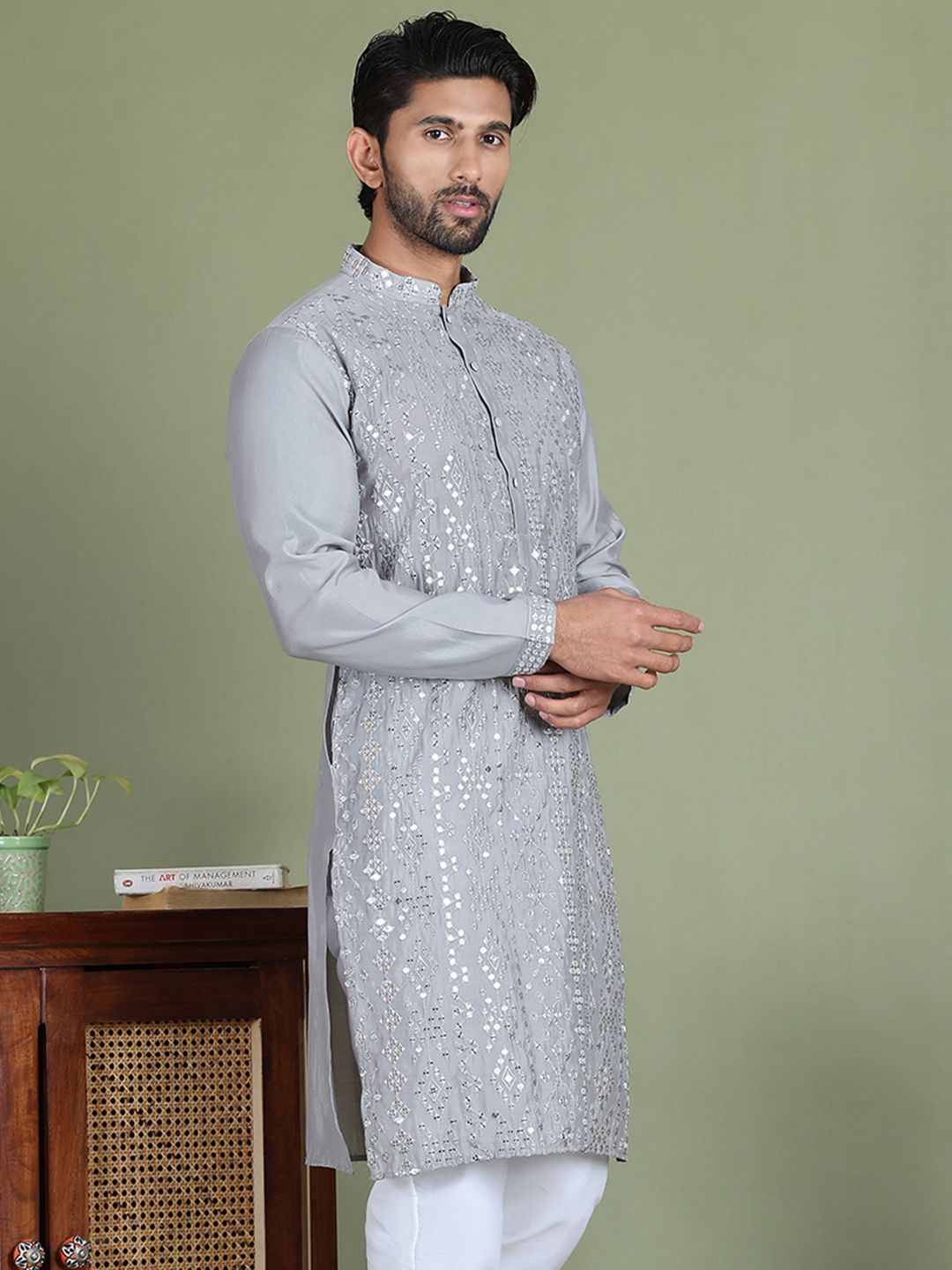 Jompers Ethnic Motifs Embroidered Mirror Work Mandarin Collar Straight  Kurta