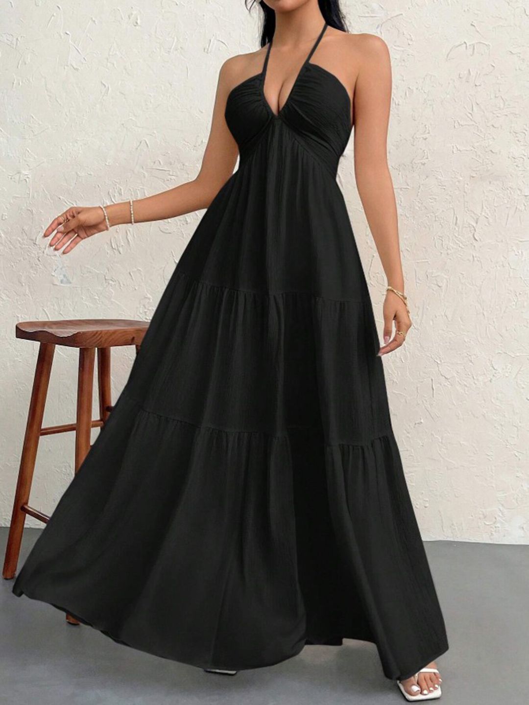 Berrylush Women Halter Neck Fit and Flare Maxi Dress