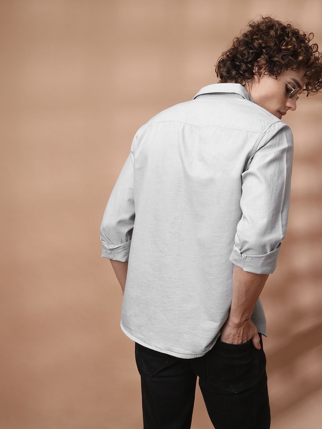 The Indian Garage Co Men Grey Slim Fit Solid Casual Shirt