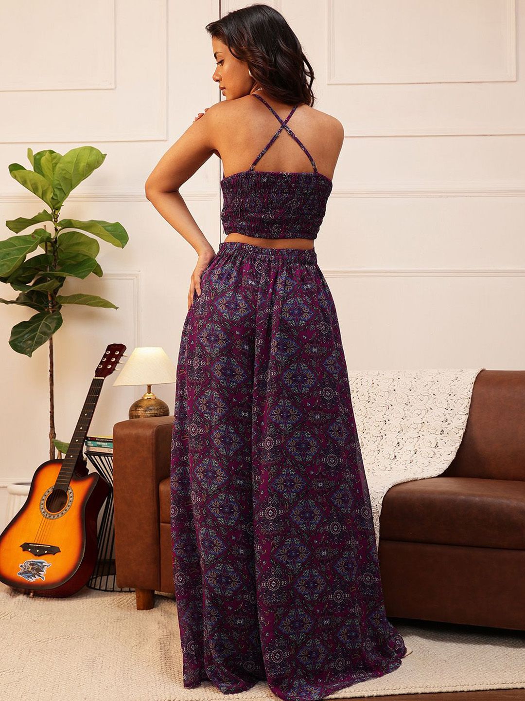 Quiero Floral Printed Round Neck Top dengan Palazzo