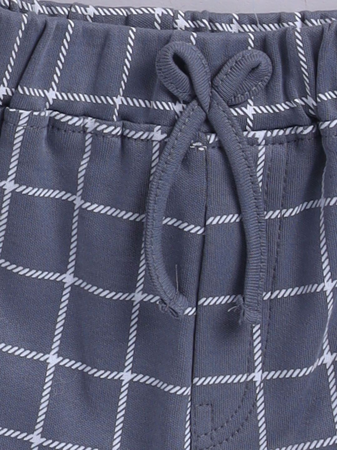 Moms Love Boys Printed T-shirt with Shorts