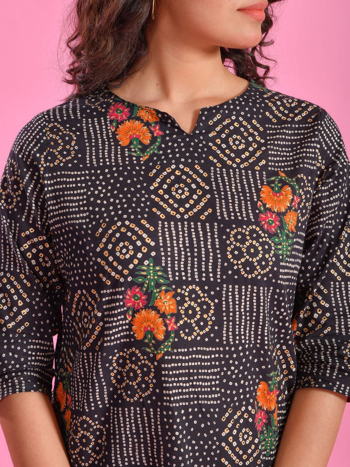 SANSKRUTIHOMES Women Printed Pure Cotton Round Neck Top & Flared Trouser Night suits