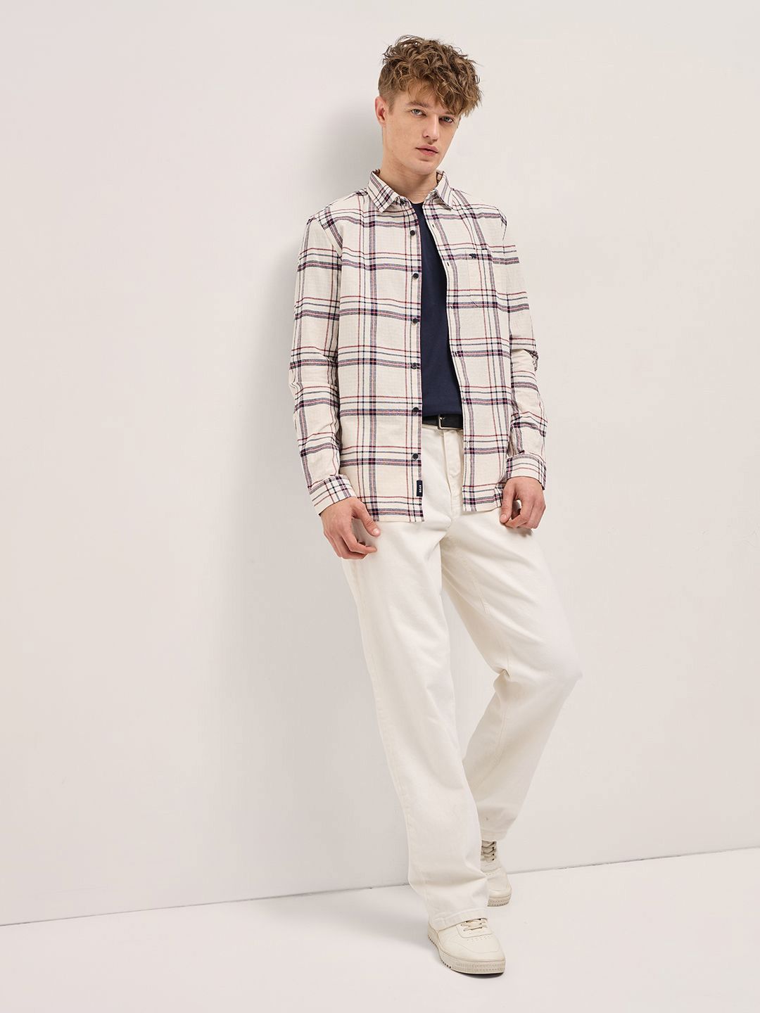 THE BEAR HOUSE Men Slim Fit Spread Collar Tartan Checked Cotton Casual Shirt