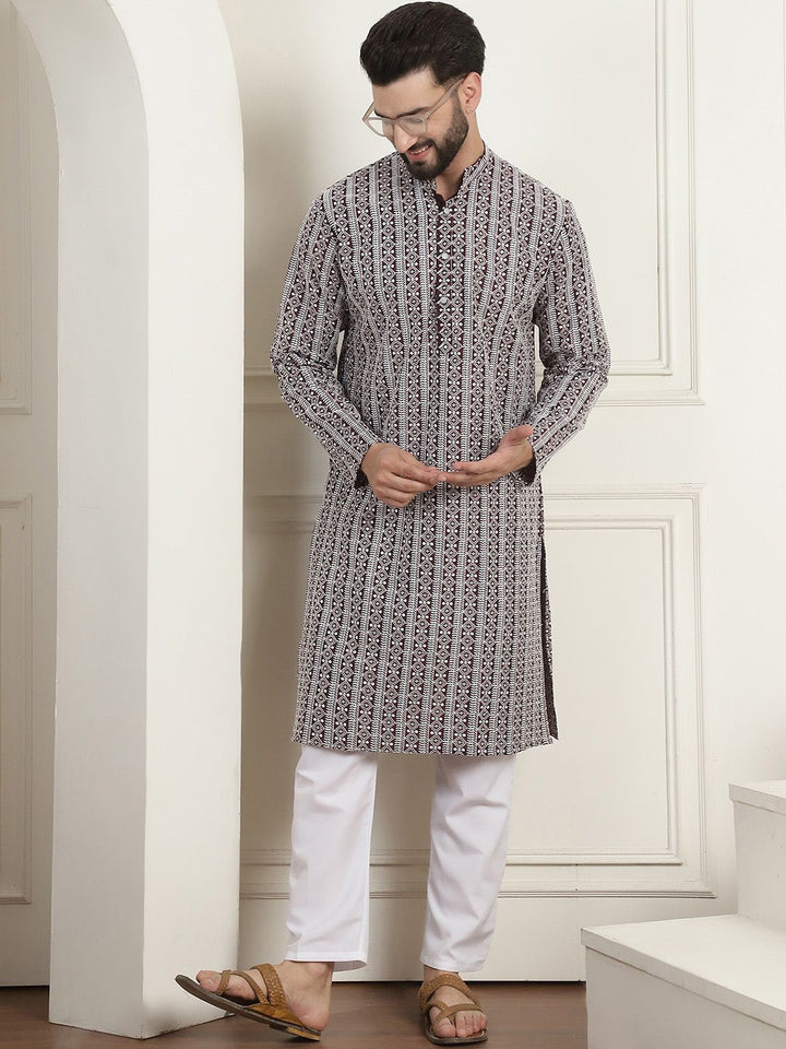 Anouk Sulam Kapas Tulen Kolar Mandarin Lengan Panjang Kurta Lurus Dengan Churidar