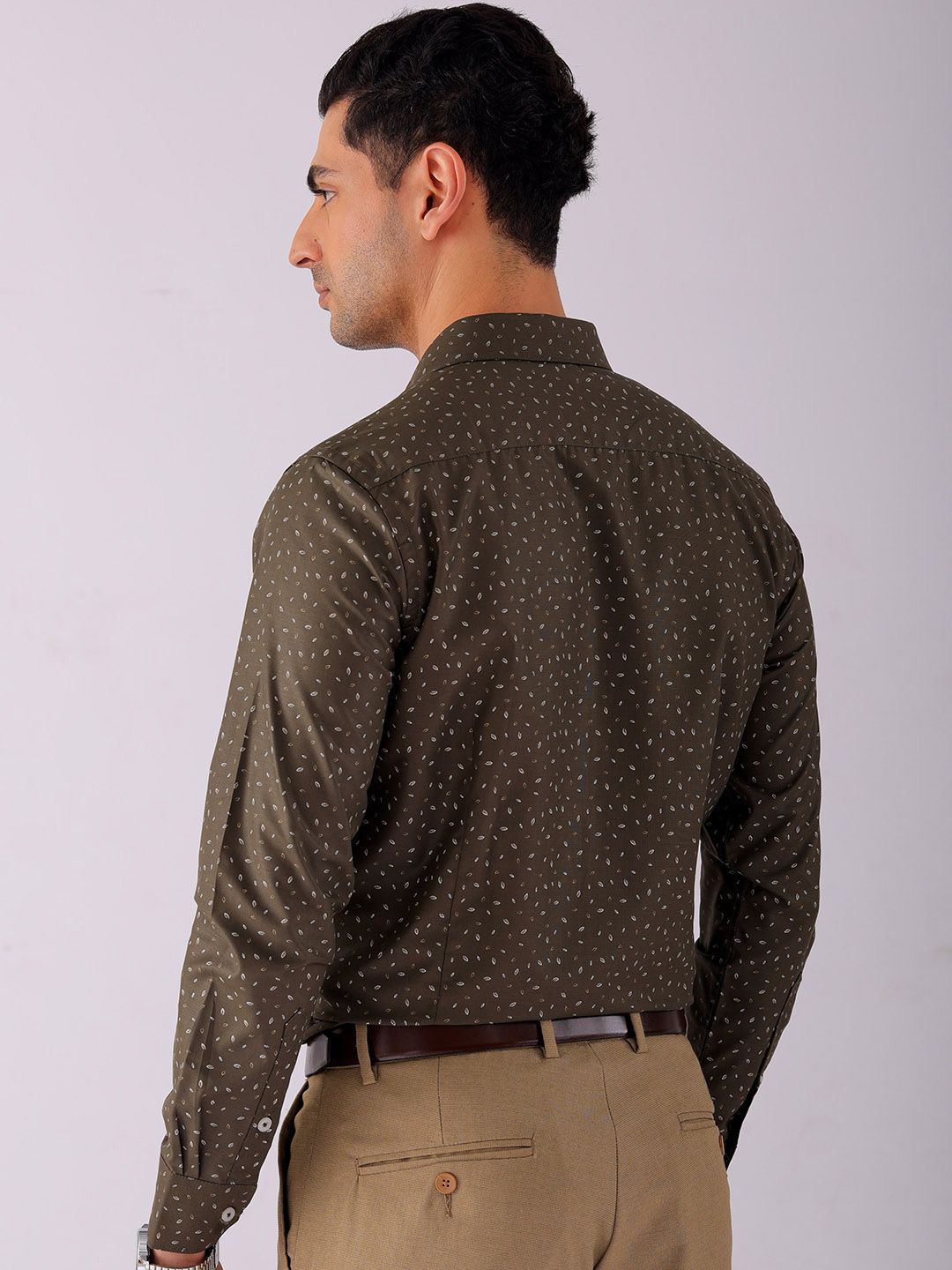 The Indian Garage Co. X Luxe Men Spread Collar Micro Ditsy Printed Slim Fit Formal Shirt