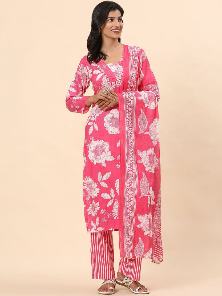 Mamicha Women Floral Printed Regular Sequinned Pure Cotton Kurti with Palazzos & With Dupatta
