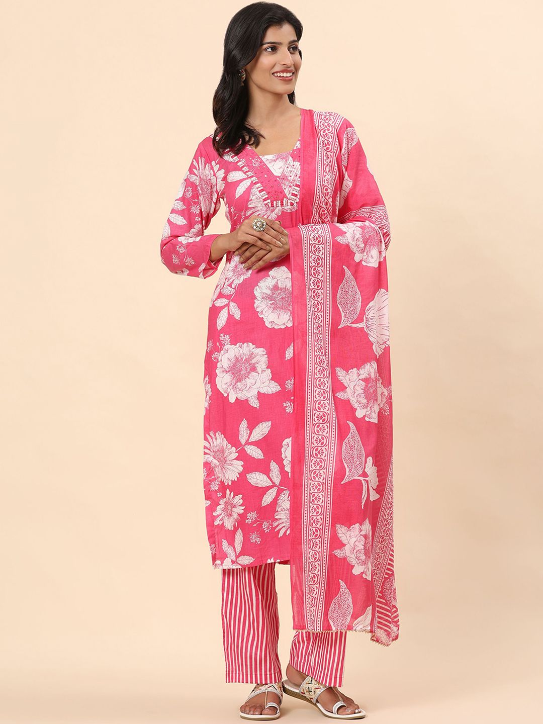 Mamicha Women Floral Printed Regular Sequinned Pure Cotton Kurti with Palazzos & With Dupatta