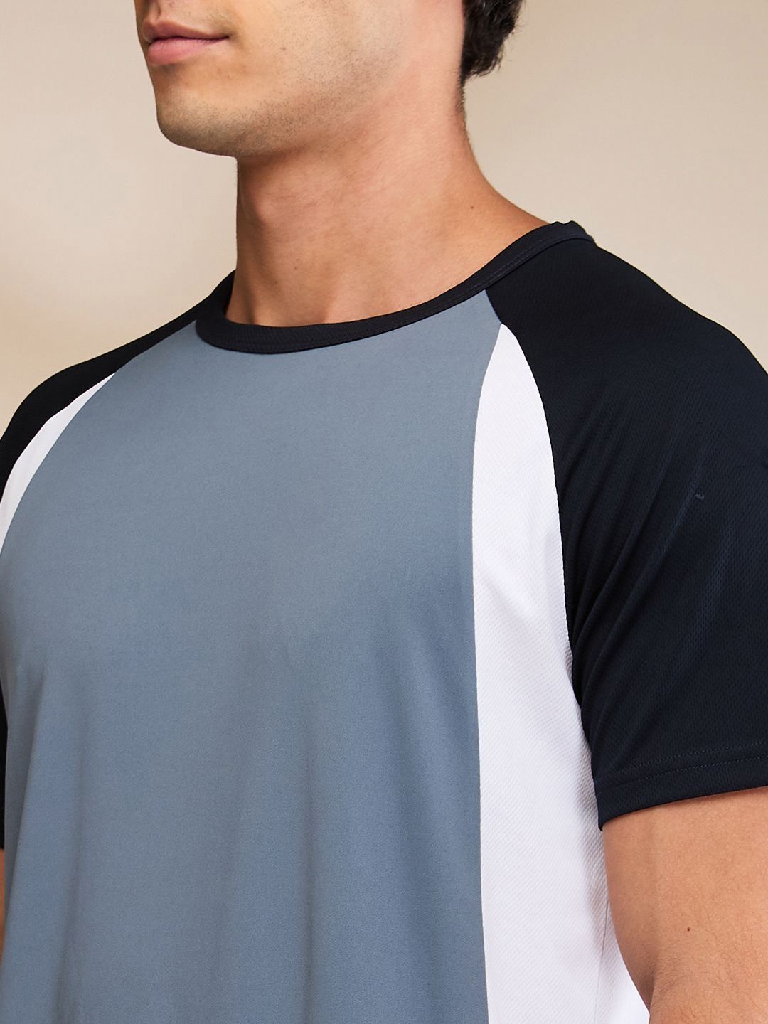Being Human Men Colourblocked Round Neck Cotton T-shirt